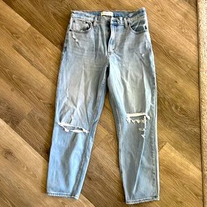 ABERCROMBIE AND FITCH MOM JEANS